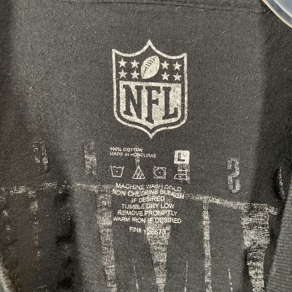 NFL Washington Commanders Football Club • Short Sleeve Black Tee T-Shirt (L) EUC - Picture 2 of 5